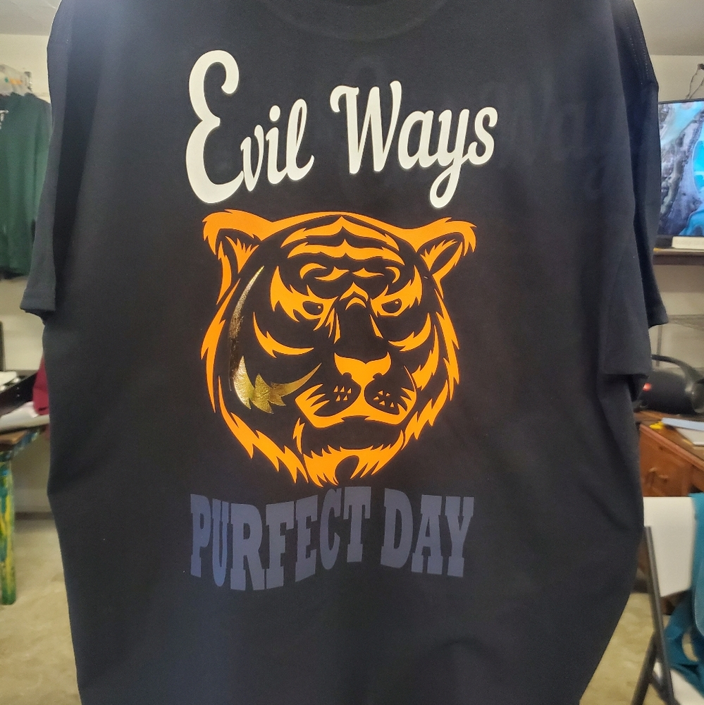 1st production, 1 of 1 xl tshirt - Picture 1 of 2